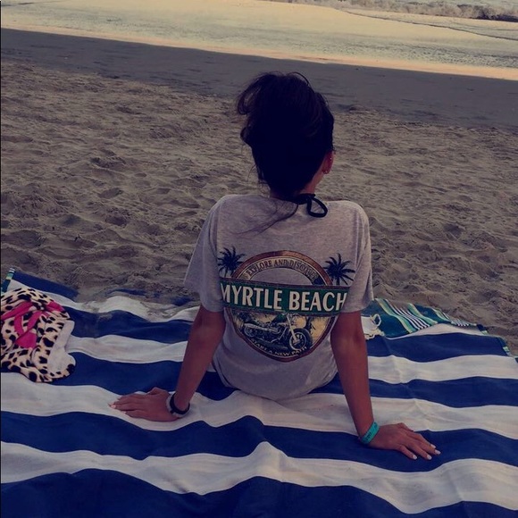 Meet your Posher, Jennifer - Picture 2 of 4